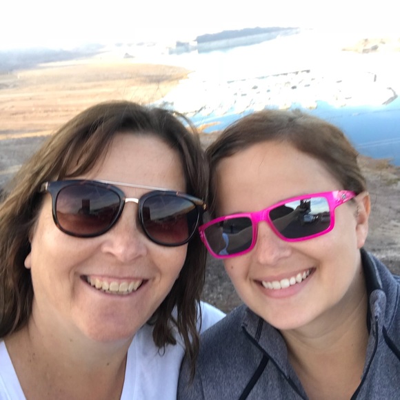 Meet your Posher, Angie - Picture 1 of 1